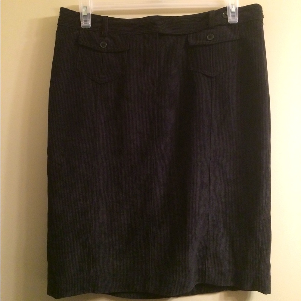 Black corduroy skirt with pockets